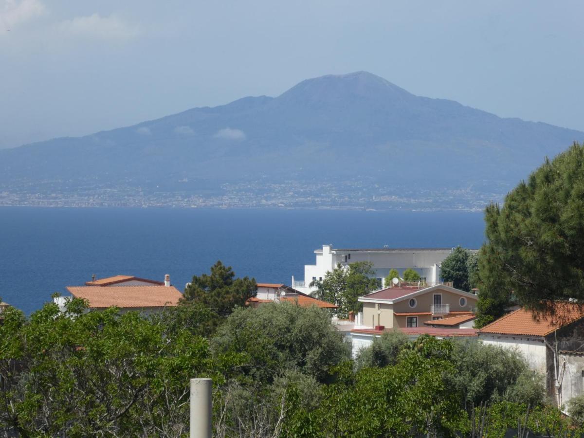 Bed and Breakfast SoggiorniSorrent Exterior foto